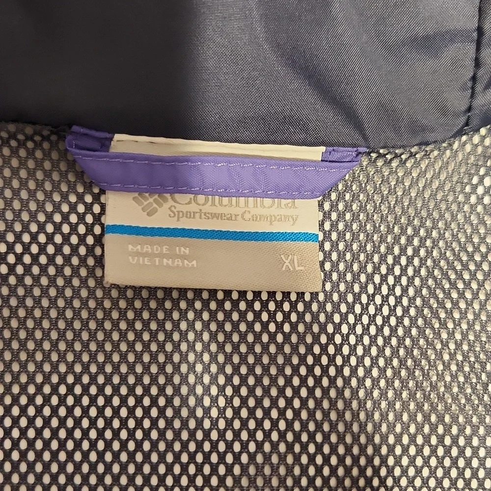 Columbia rain coat - Picture 2 of 6